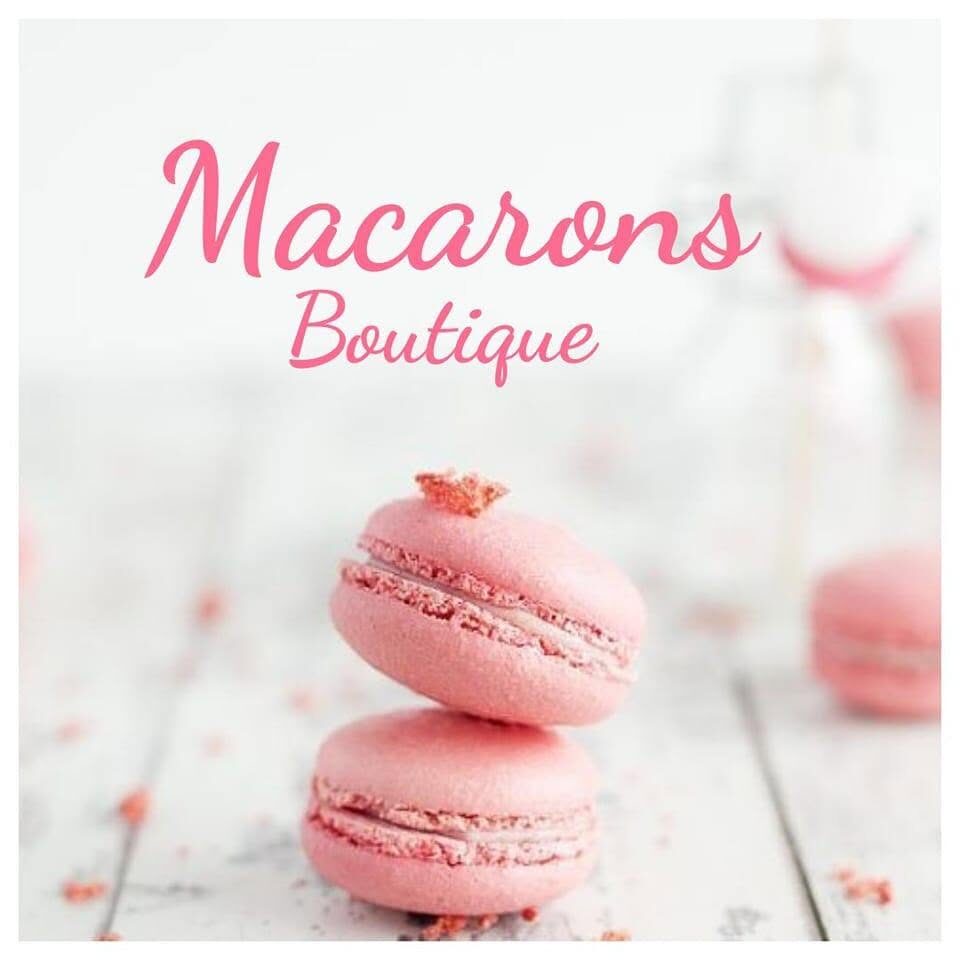 Sigla noastră de la început, „Macarons Boutique”, cu doi macarons roz